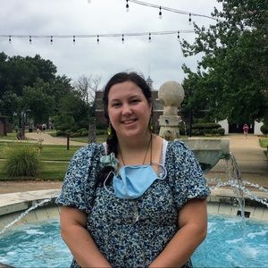 Meet your Posher, Emma